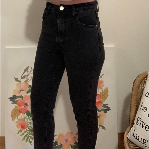 Nasty Gal Black Mom Jeans - Picture 1 of 4